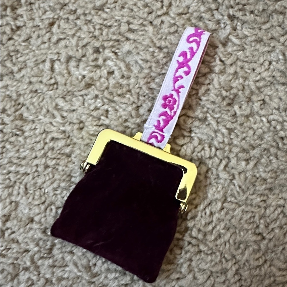 AMERICAN GIRL REBECCA BEFOREVER MAROON VELVET PURSE